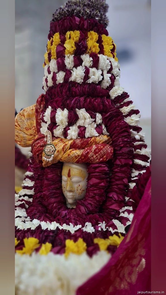 Shri Pataleshwar Mahadev Mandir