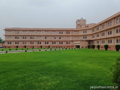 B M Birla Science & Technology Centre