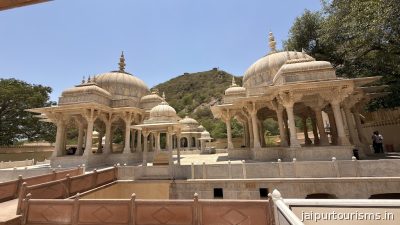 Royal Gaitor Ki Chhatriyan — Jaipur photo 4