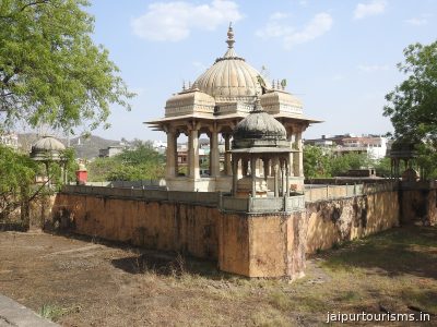 Royal Gaitor Ki Chhatriyan
