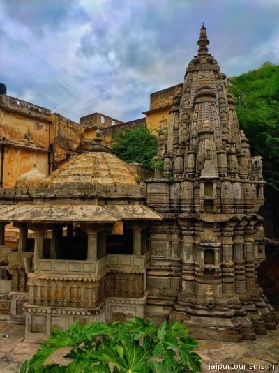 Jagat Shiromani Temple