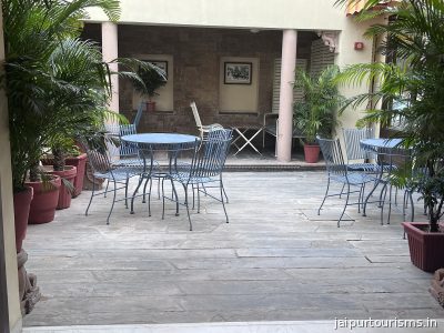 Ratnika - A Vegetarian Restaurant