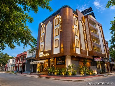 Hotel Reeve Inn