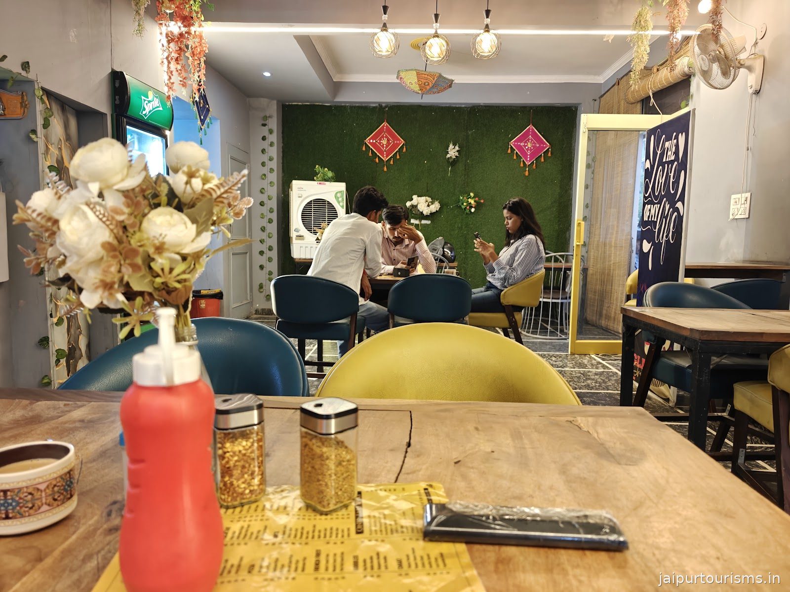 Mitro Cafe