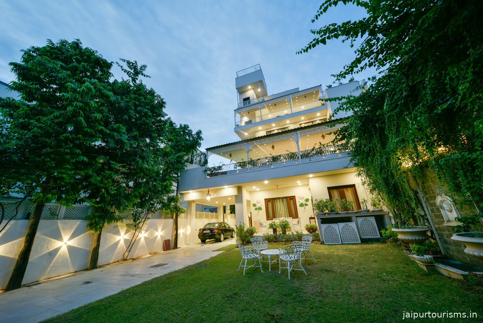 Dera Jaipur - Luxury Heritage Stays in Bani Park, Jaipur