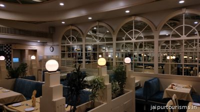 Niros Restaurant