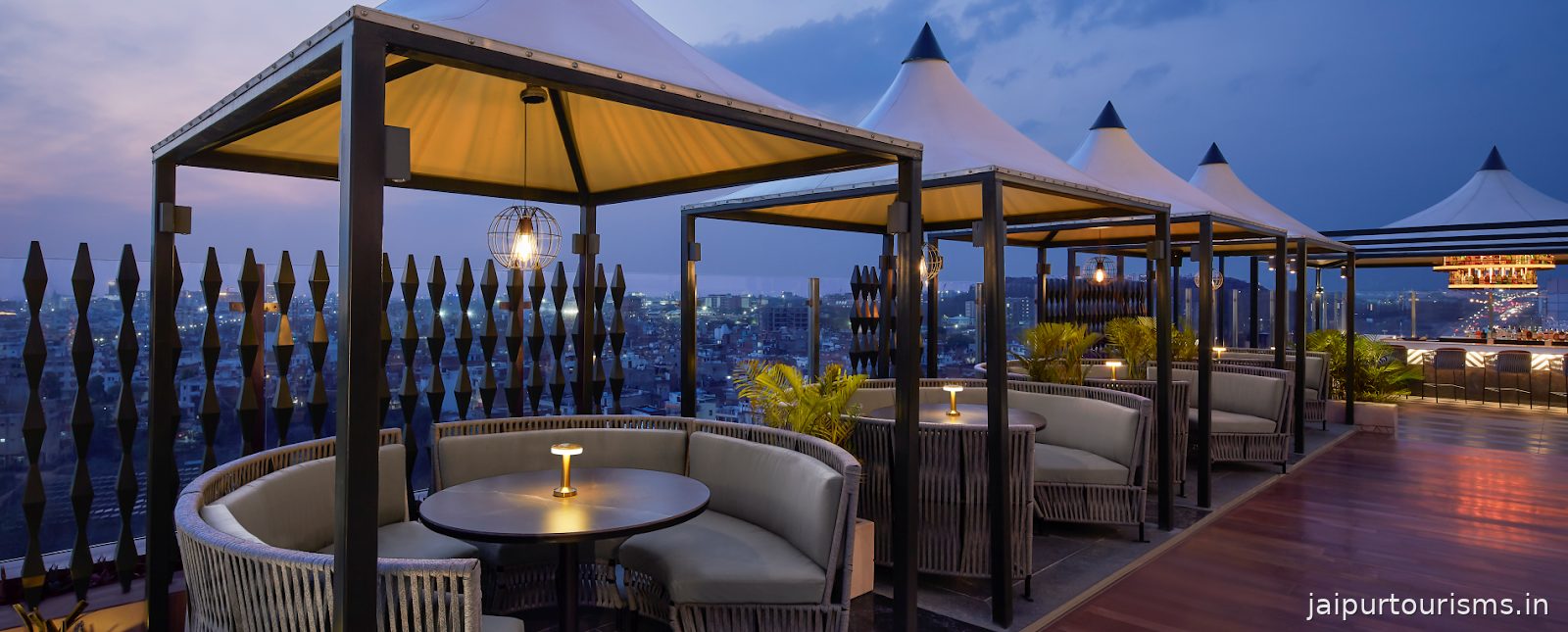 Zeest - Sky Bar & Lounge