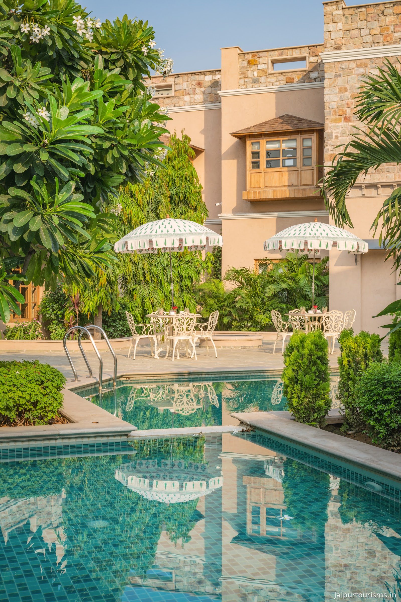 Niravi Jaipur