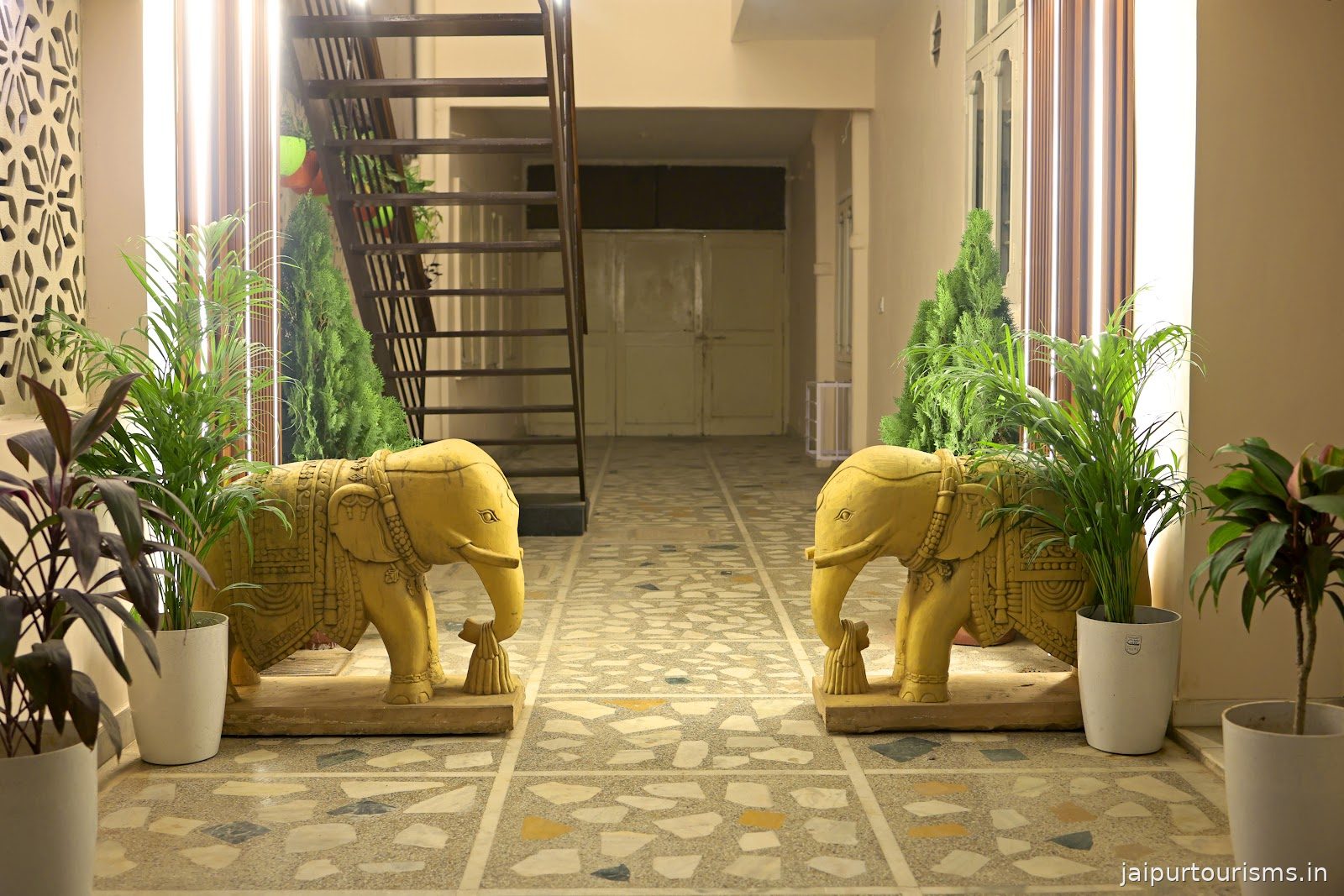 PRIME VISTA LUXURY HOMESTAY