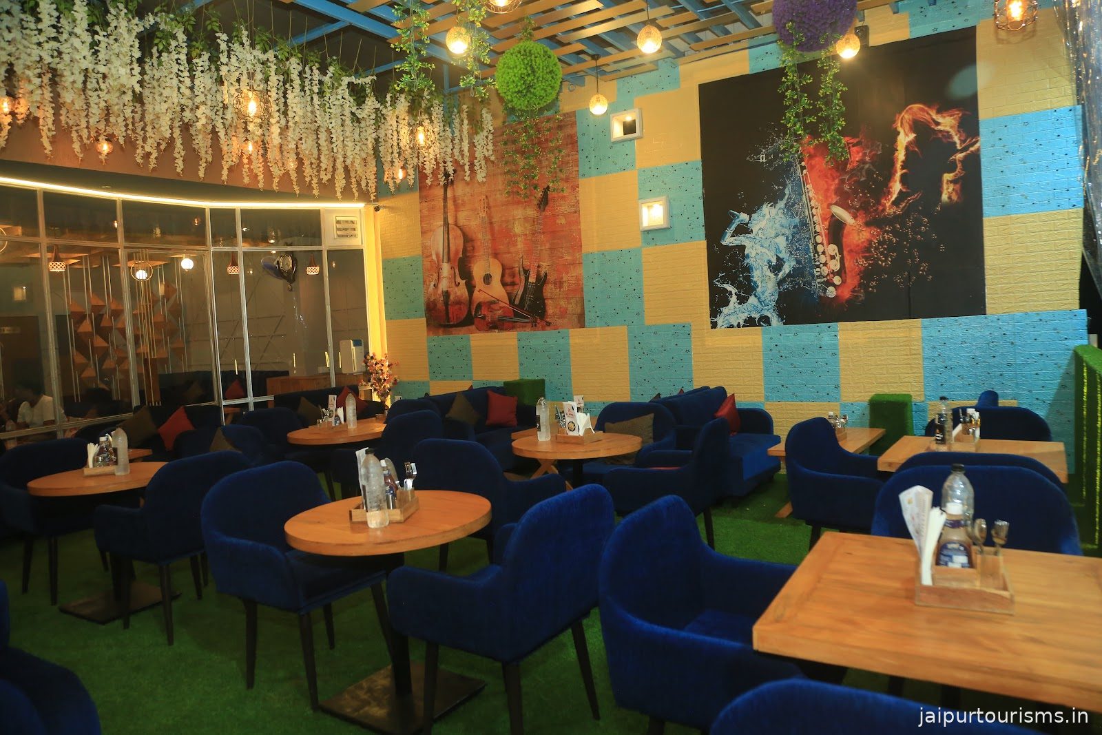 Flames Cafe & Kitchen