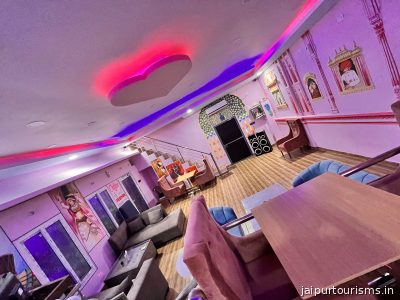 Pink heart cafe