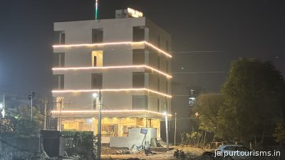 White Maple Hotel