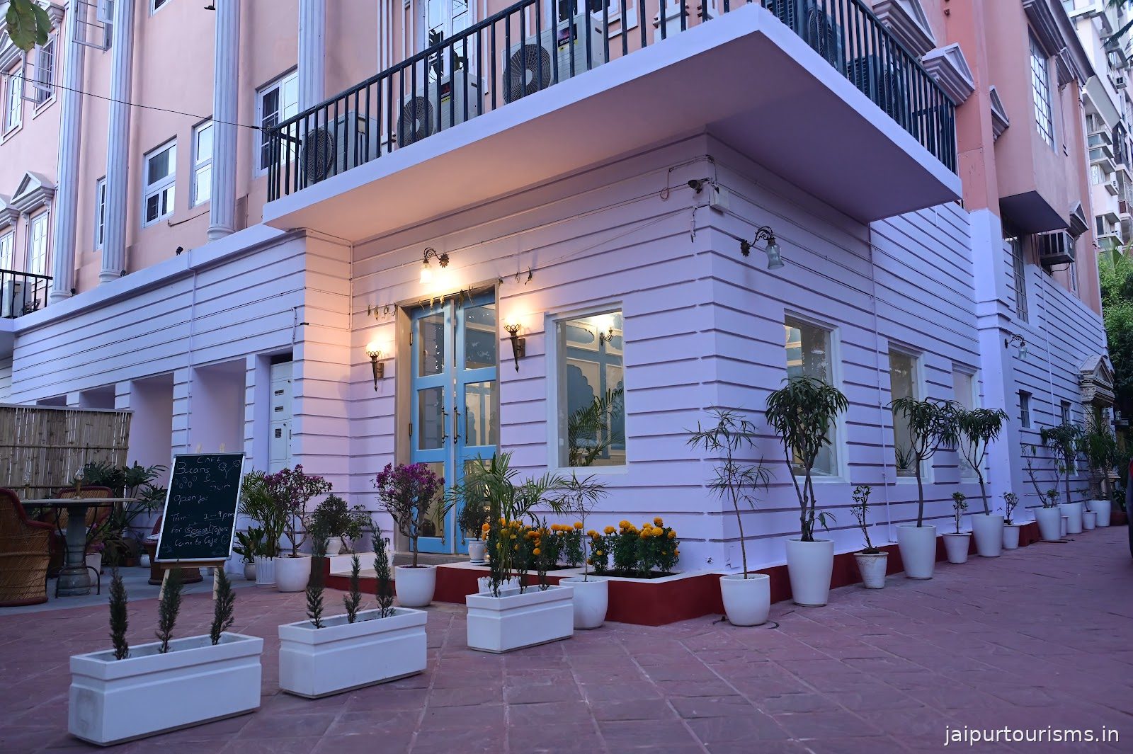 Anuraag Villa Hotel & Restaurant