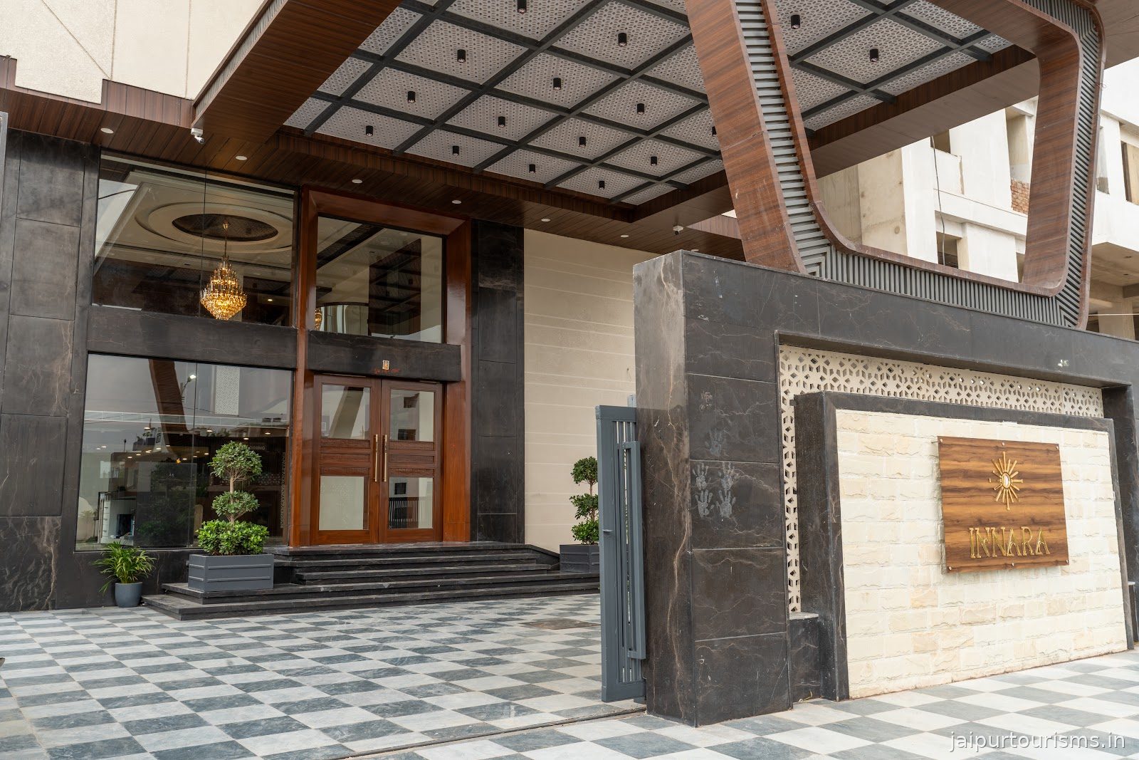 INNARA A LUXURY BOUTIQUE HOTEL