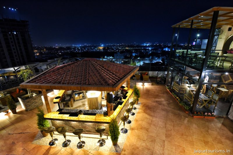 Zarza Club and Terrace Jaipur — Jaipur