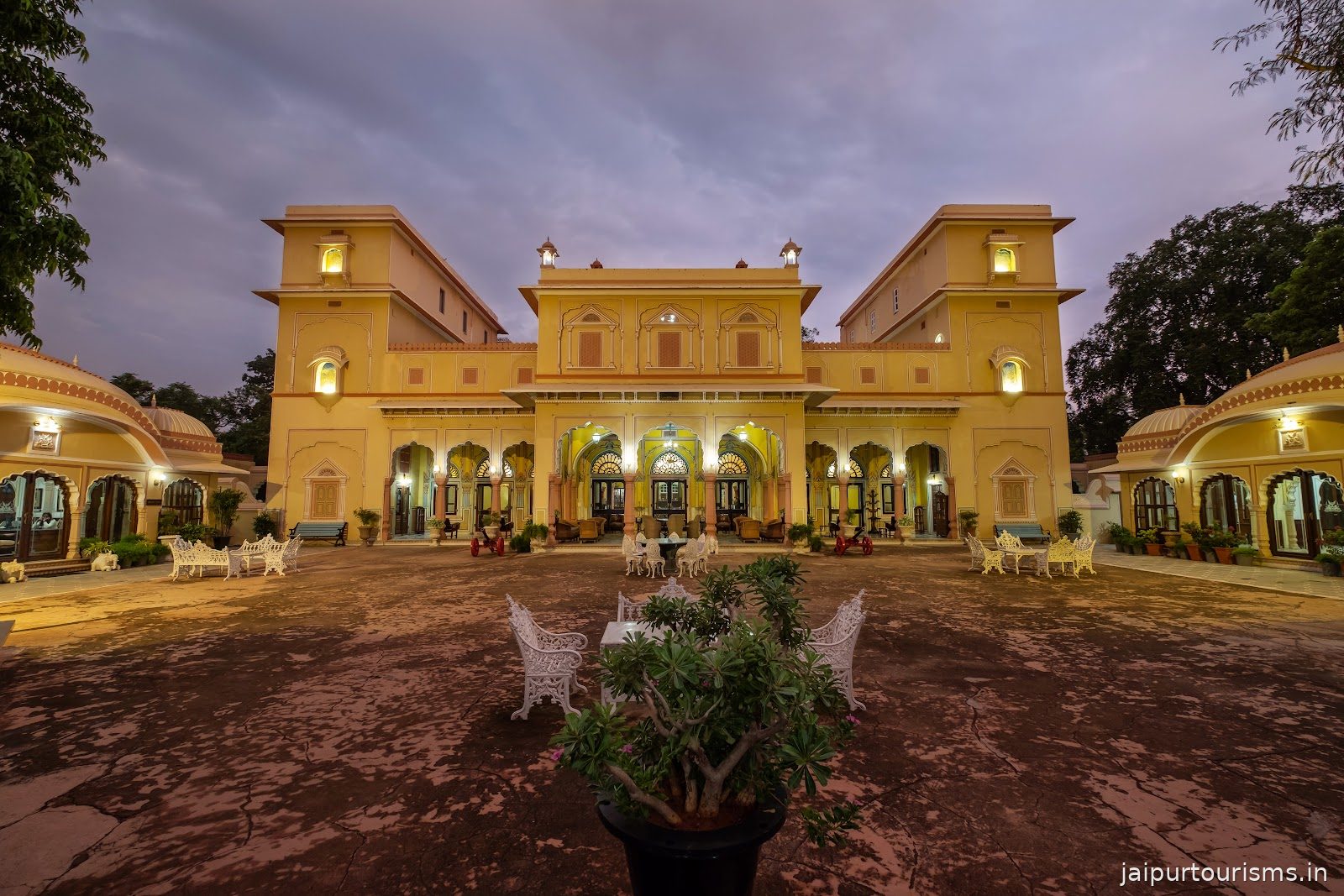 Hotel Narain Niwas Palace