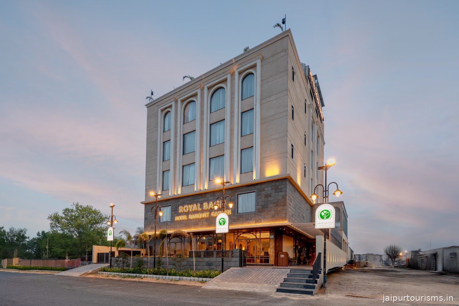 Hotel Royal Bagh - Banquet & Garden - All Pure Veg.