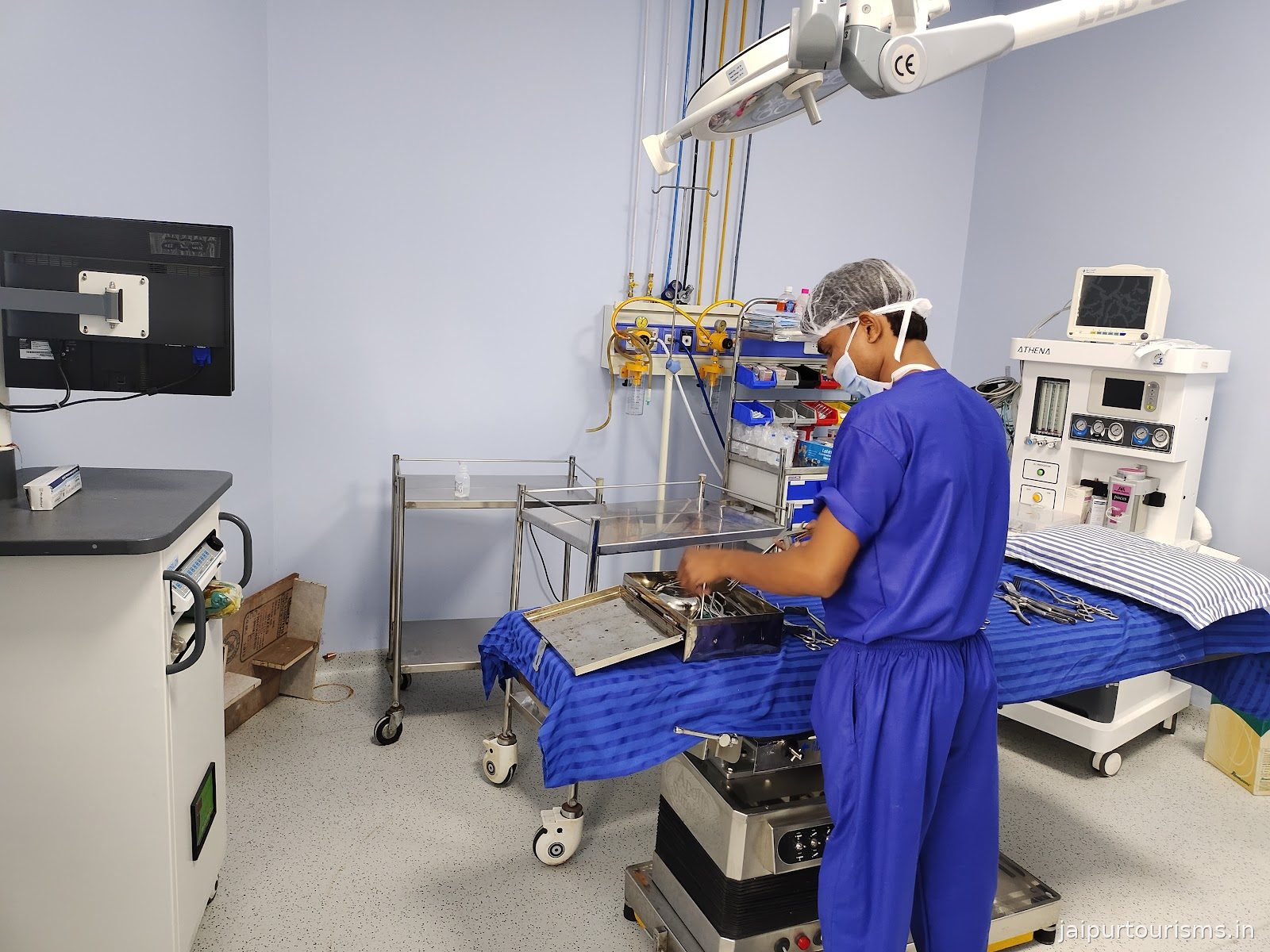 Priyush Neuro & Super Speciality Hospital