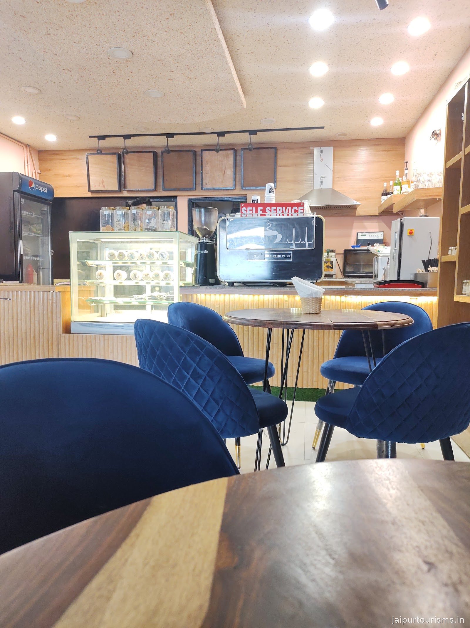 MOCa' Organic Cafe | Coffee Shop