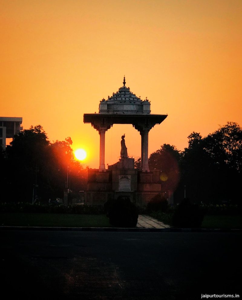 Statue Circle