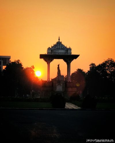 Statue Circle