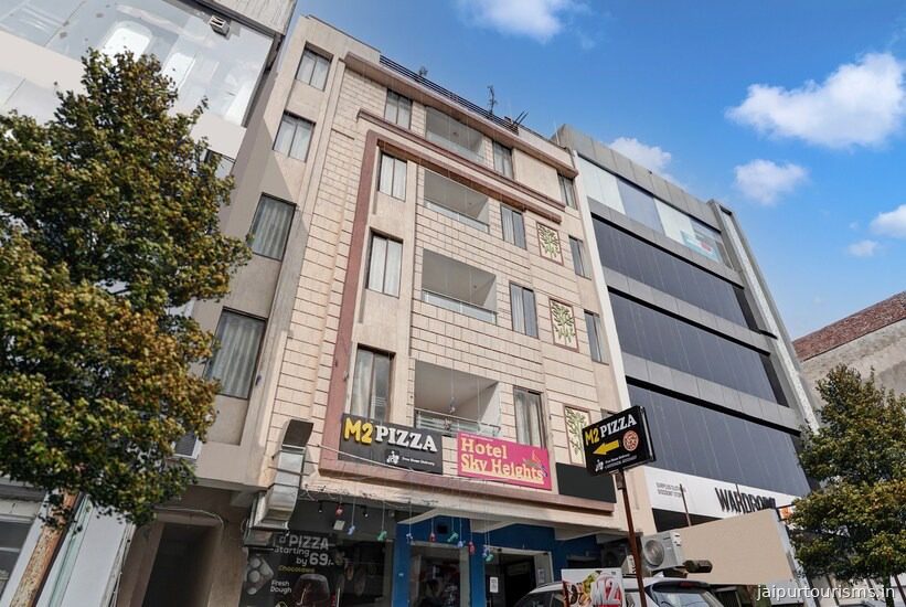 FabHotel Sky Heights