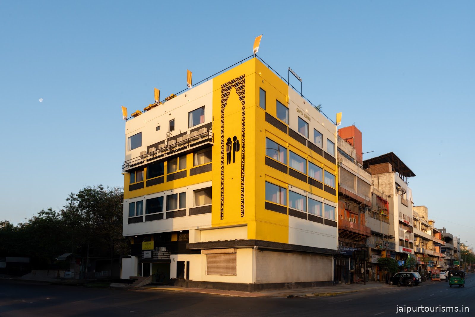 The Hosteller Jaipur, MI Road