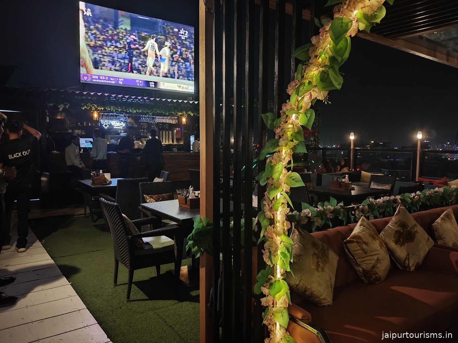 Blackout club in Jaipur
