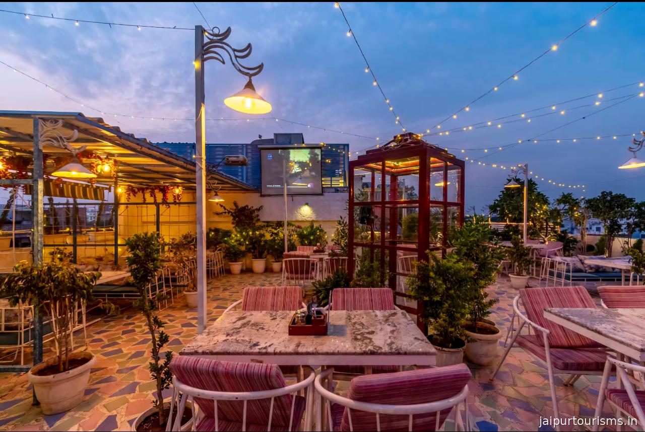 Douse Rooftop & Restaurant