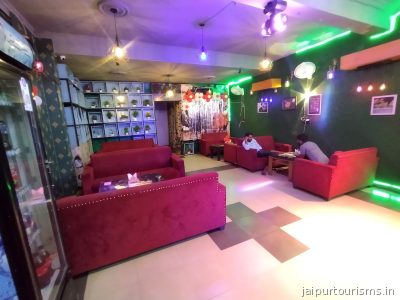 The Aana's Cafe