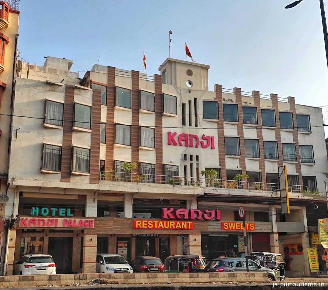 Kanji Hotel & Restaurant