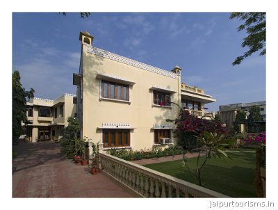 Dera Rawatsar Heritage Hotel