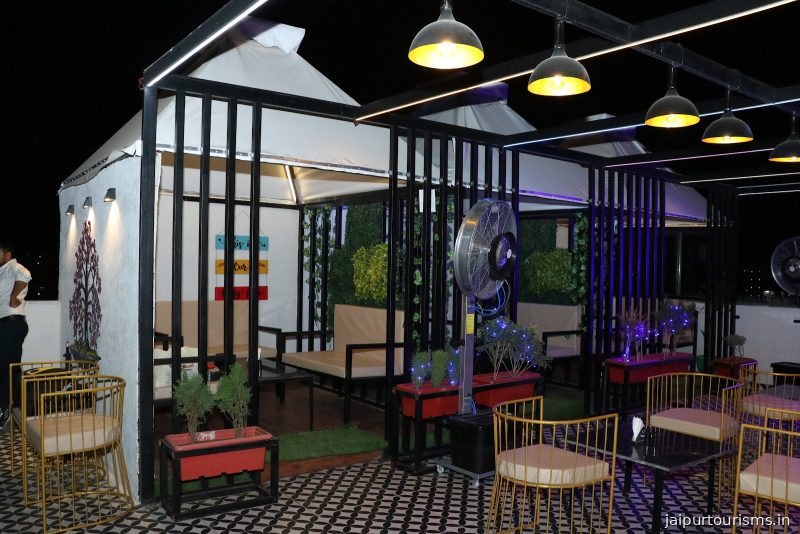 Aziel Multicuisine Rooftop Restaurant — Jaipur