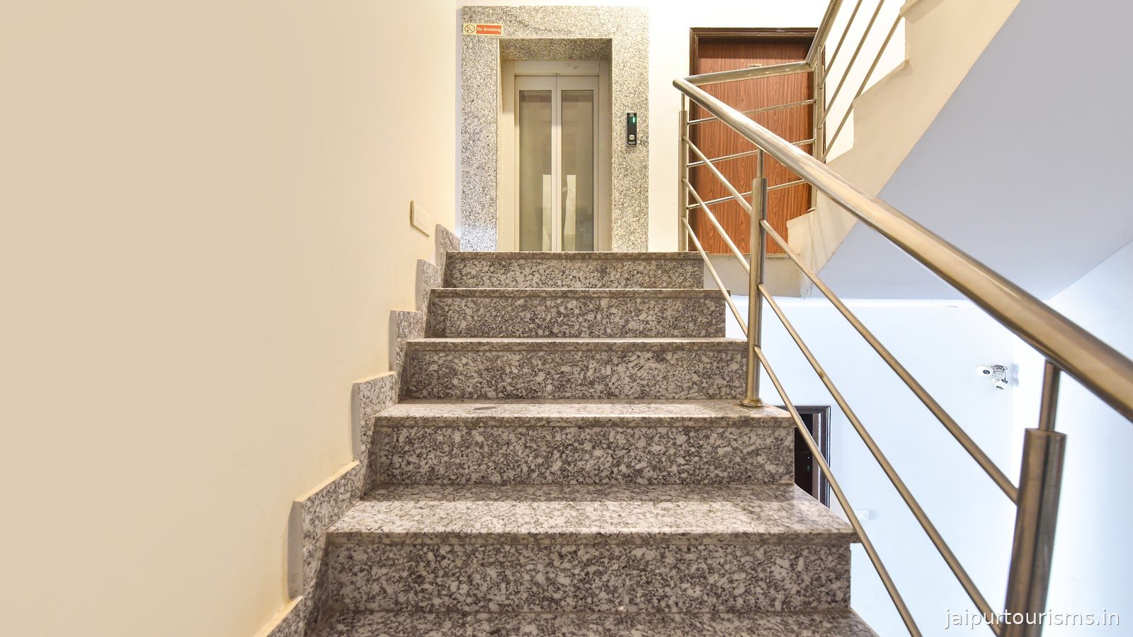 FabHotel Blue Diamond