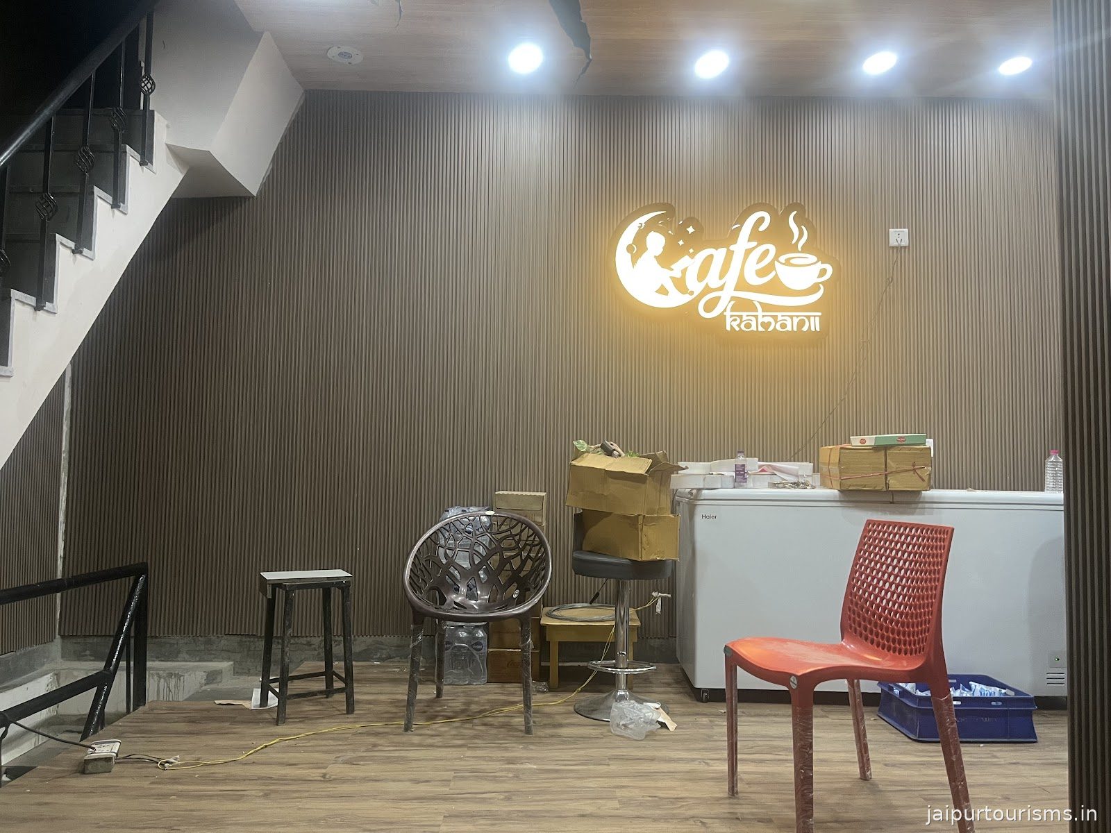Cafe Kahanii