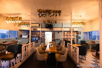 SKYZA Rooftop Lounge