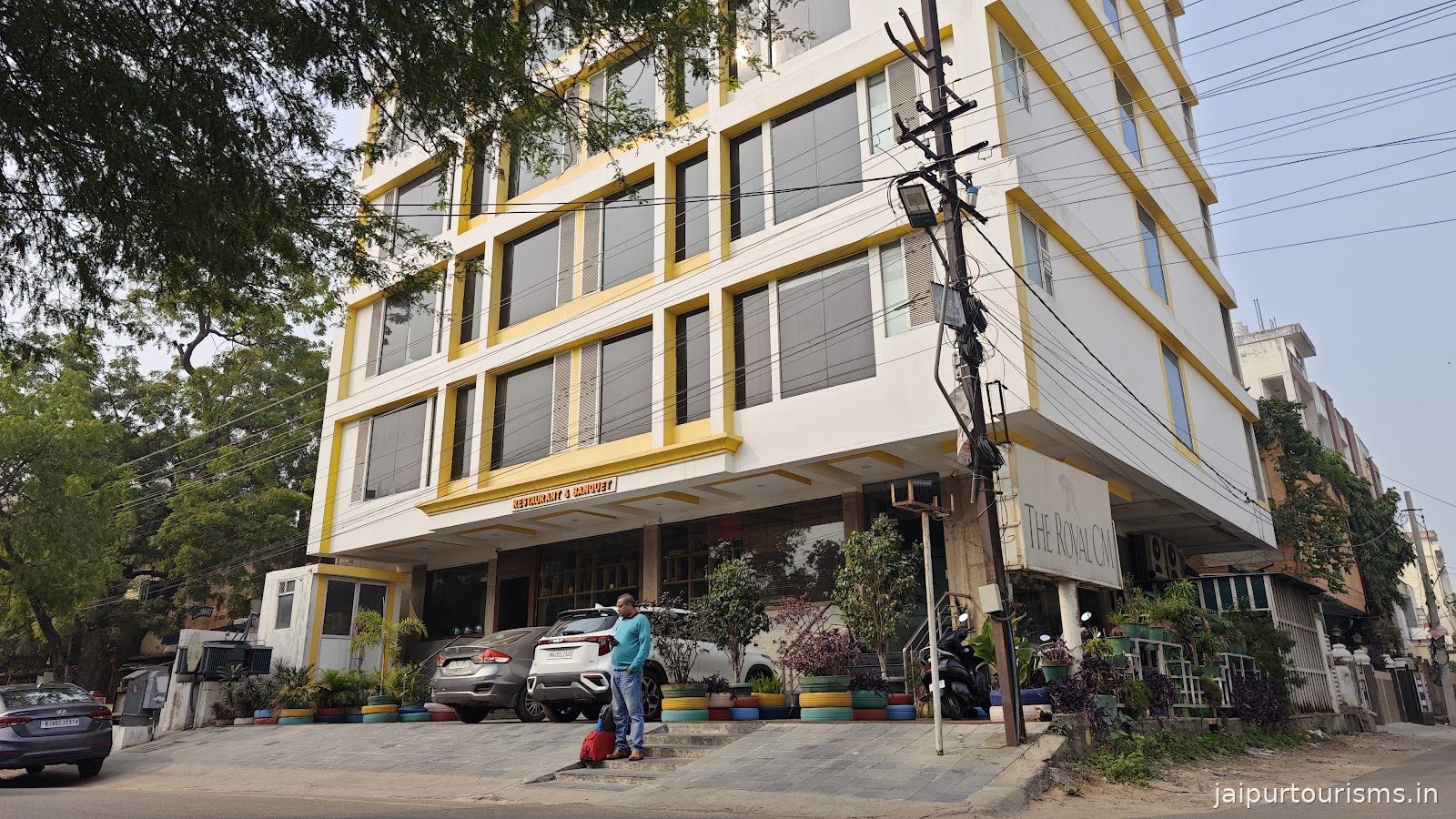 Hotel The Royal Cm-Bani Park