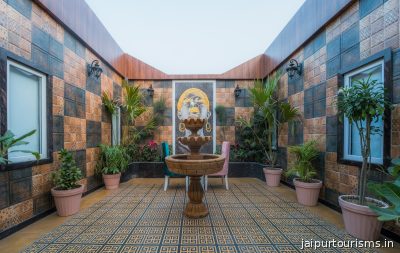 Hotel Magenta
