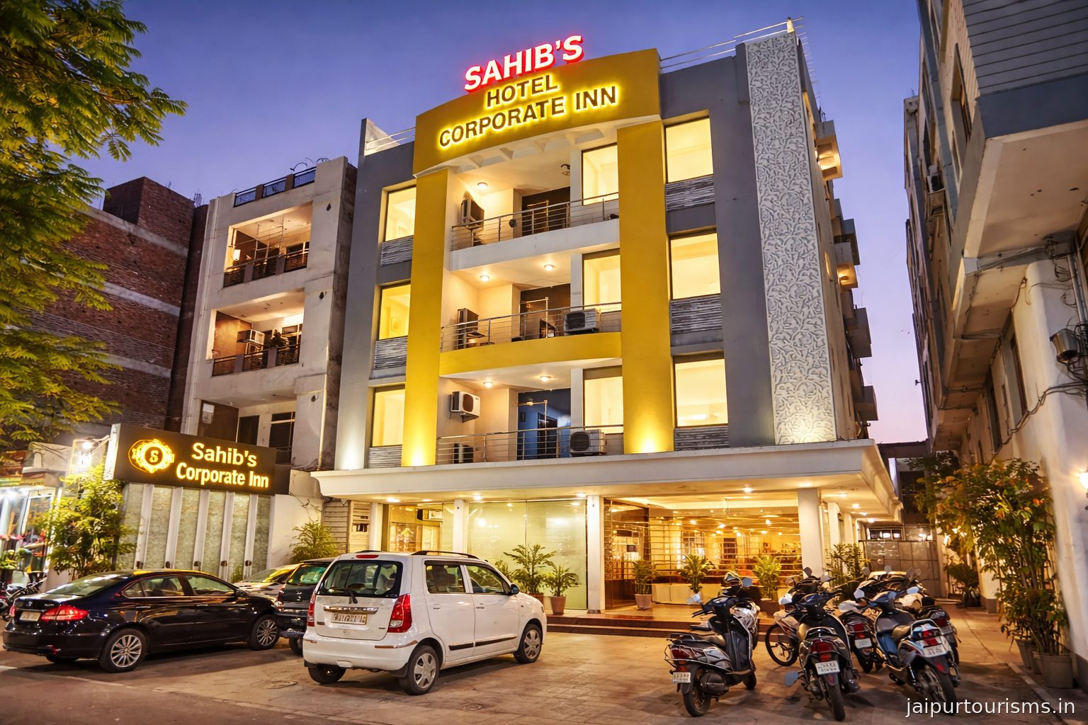 Hotel Sahibs Corporate Inn Raja Park