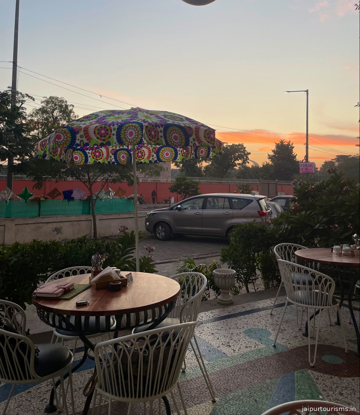 Kamal Talai Cafe & Gallery