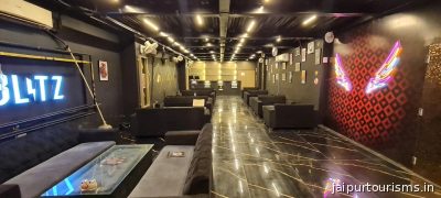 Blitzz Cafe & Lounge