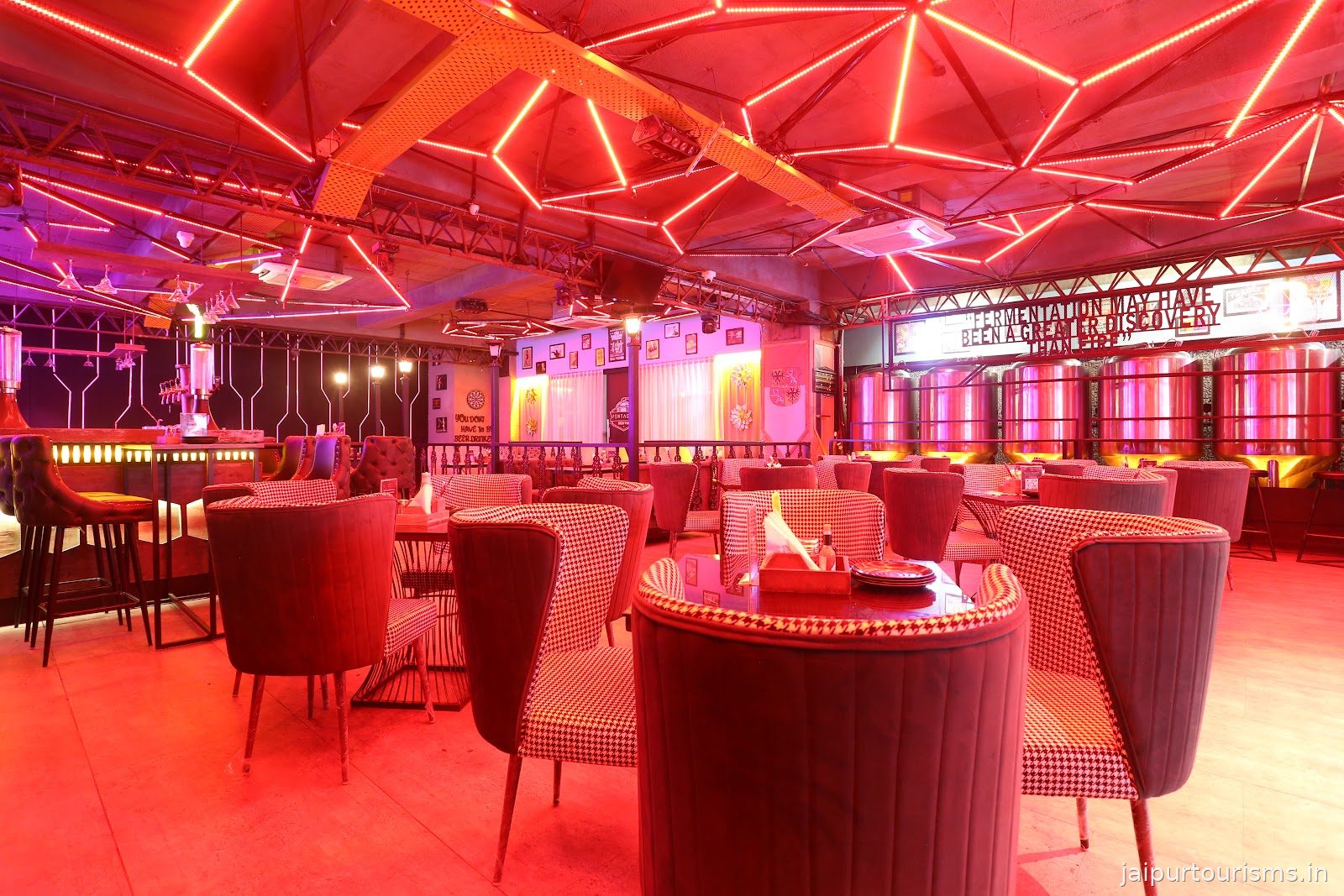 Pentagon Bar & Kitchen