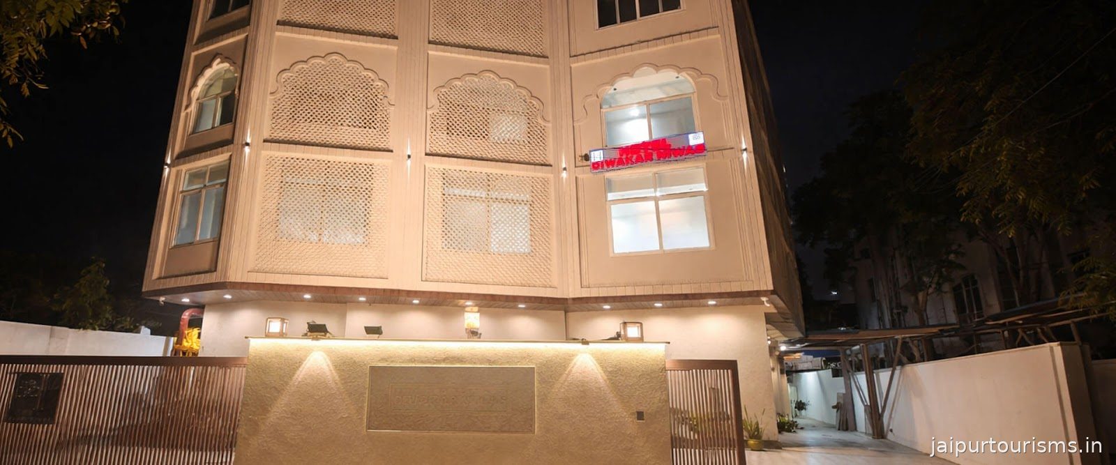 Hotel Diwakar Niwas