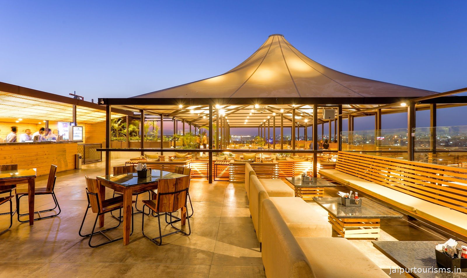 Avalon - Hotel in C-Scheme Jaipur